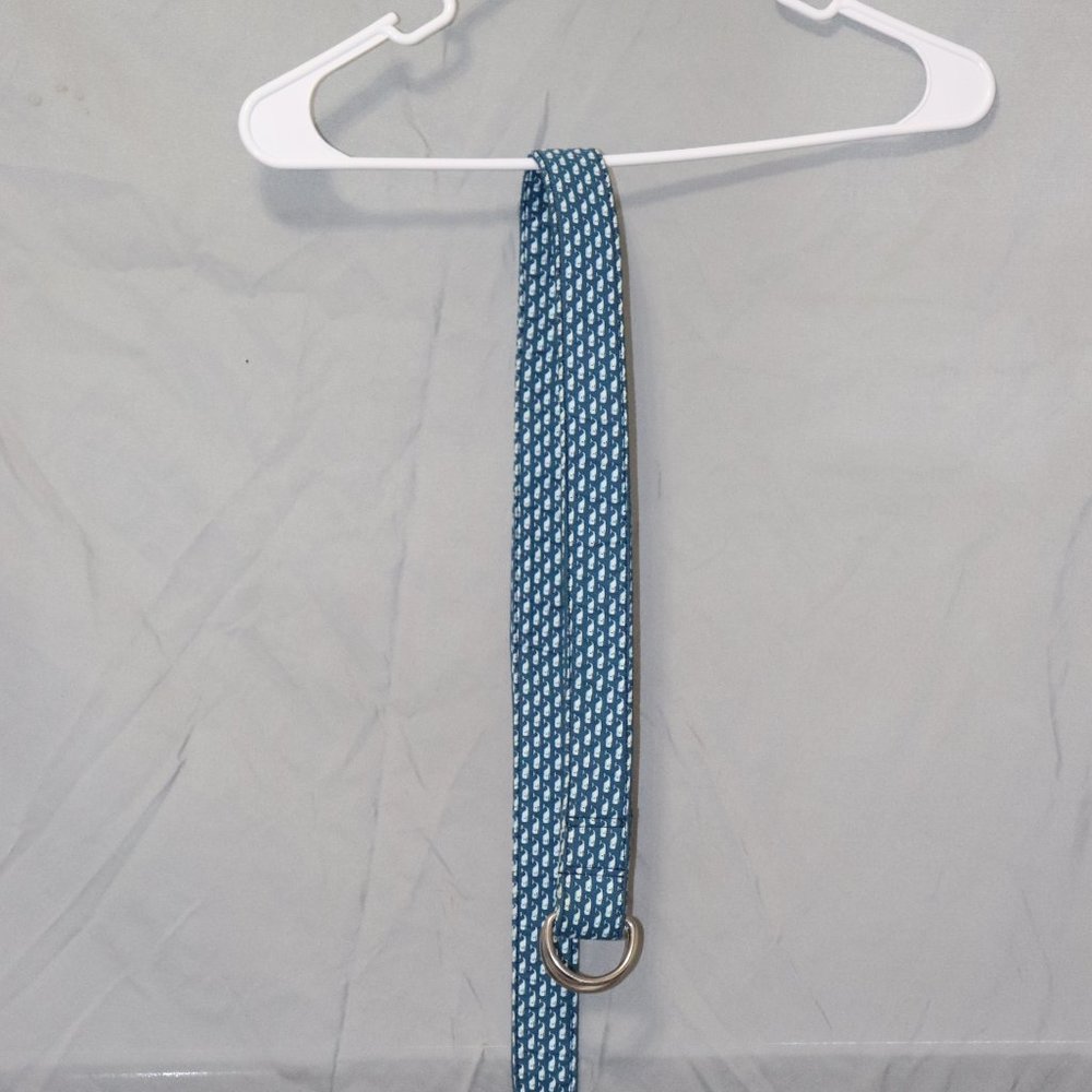 Vineyard Vines whale belt size large